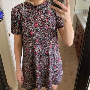 BCBG shift dress! Size M🌷